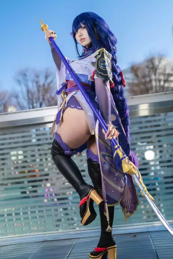 「【コスプレ】美脚ポーズの雷電将軍にミステリアスなレゼ、にじさんじの人気VTuberまで「アコスタさいたま」美女レイヤー9選【写真44枚】」の画像