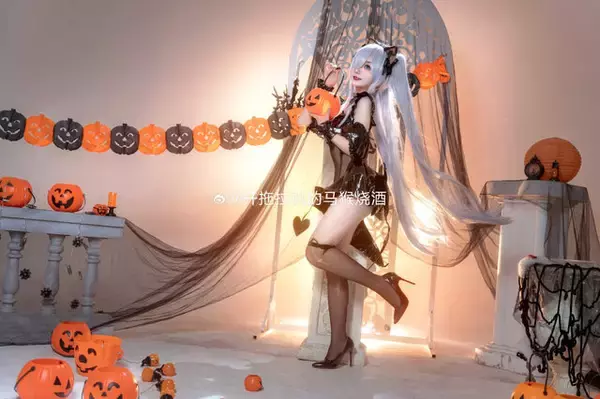 「【コスプレ】ちょっぴりセクシーなハロウィンをお届け！シスターや魔女っ子など魅惑の衣装に身を包んだ美女レイヤーまとめ【写真45枚】」の画像