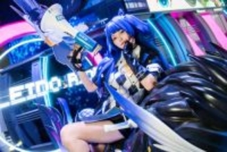 【コスプレ】あどけない笑顔に、バイクに跨がる太ももがまぶしい！スタイル抜群な『カレイドライダー』亜紀子にメロメロ【写真8枚】