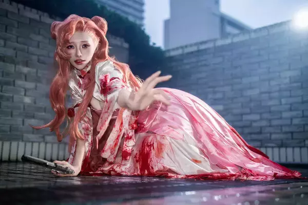 「【コスプレ】「コードギアス」血まみれのユーフェミアが鮮烈！悲壮感マシマシのドラマチックな美貌で魅せる【写真9枚】」の画像