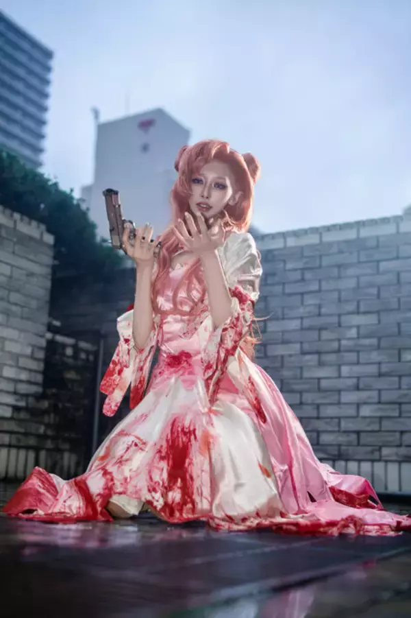 「【コスプレ】「コードギアス」血まみれのユーフェミアが鮮烈！悲壮感マシマシのドラマチックな美貌で魅せる【写真9枚】」の画像