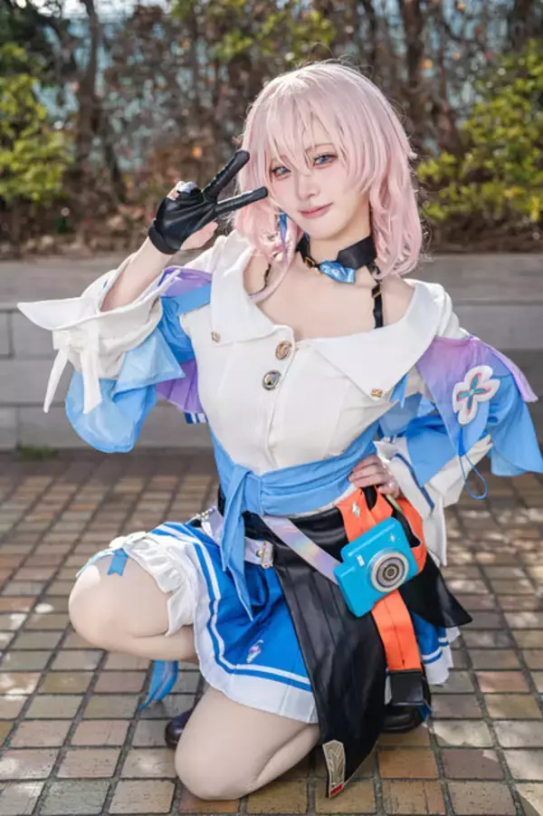 「【コスプレ】タイトなショーパンが似合う『ゼンゼロ』リシュア！イケてるギャルも参戦の「アコスタ池袋」美女レイヤー9選【写真42枚】」の画像