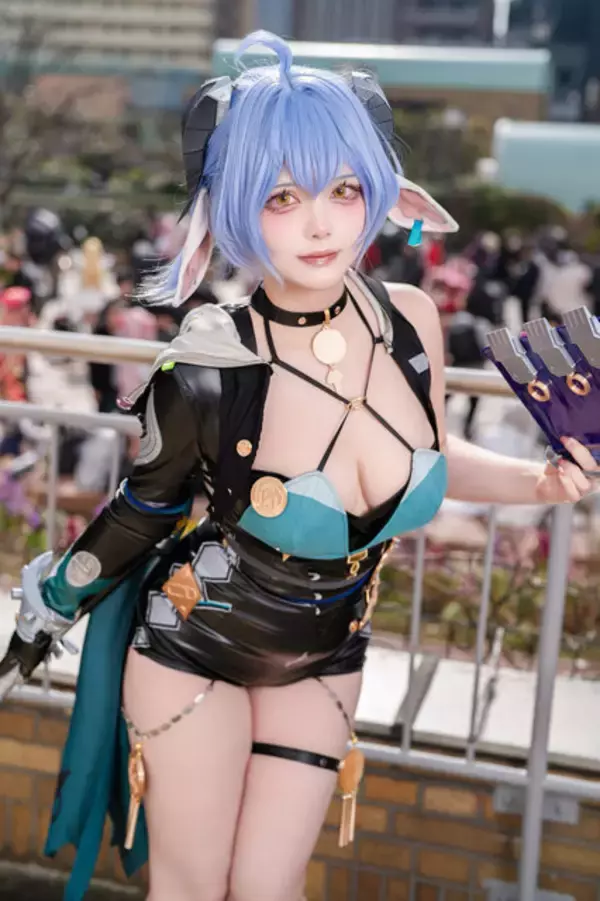 「【コスプレ】タイトなショーパンが似合う『ゼンゼロ』リシュア！イケてるギャルも参戦の「アコスタ池袋」美女レイヤー9選【写真42枚】」の画像