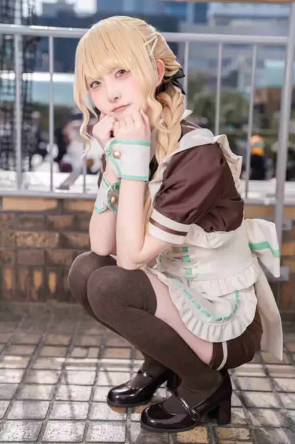 「【コスプレ】美くびれが眩しい『NIKKE』レッドフード、お団子頭が可愛い月野うさぎや『学マス』まで「アコスタ池袋」美女レイヤー9選【写真42枚】」の画像