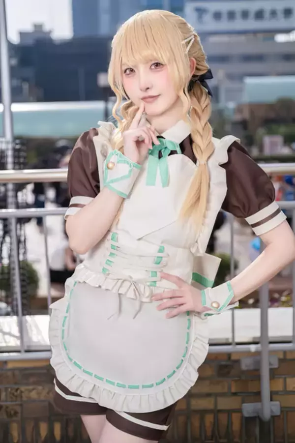 「【コスプレ】美くびれが眩しい『NIKKE』レッドフード、お団子頭が可愛い月野うさぎや『学マス』まで「アコスタ池袋」美女レイヤー9選【写真42枚】」の画像