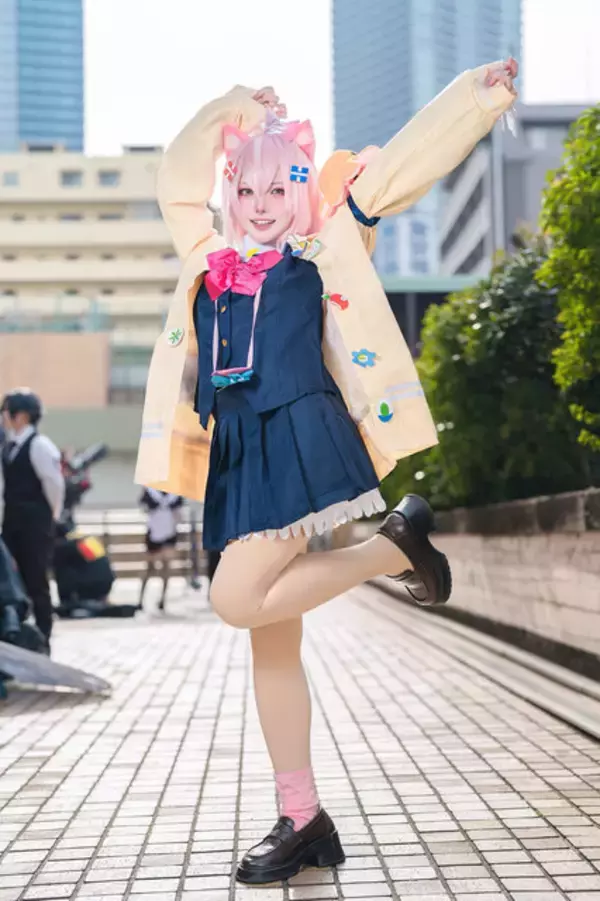 「【コスプレ】美くびれが眩しい『NIKKE』レッドフード、お団子頭が可愛い月野うさぎや『学マス』まで「アコスタ池袋」美女レイヤー9選【写真42枚】」の画像