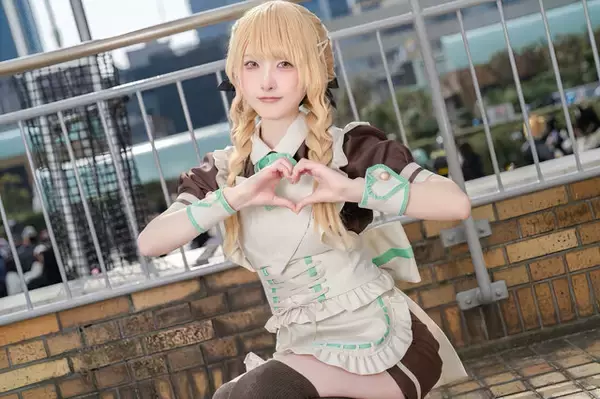 「【コスプレ】美くびれが眩しい『NIKKE』レッドフード、お団子頭が可愛い月野うさぎや『学マス』まで「アコスタ池袋」美女レイヤー9選【写真42枚】」の画像
