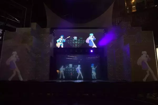 「お台場がストライカーの聖地に！コラボグッズ盛りだくさんの「ジョイポリス×モンスターストライク STRIKER FESTIVAL」レポート」の画像