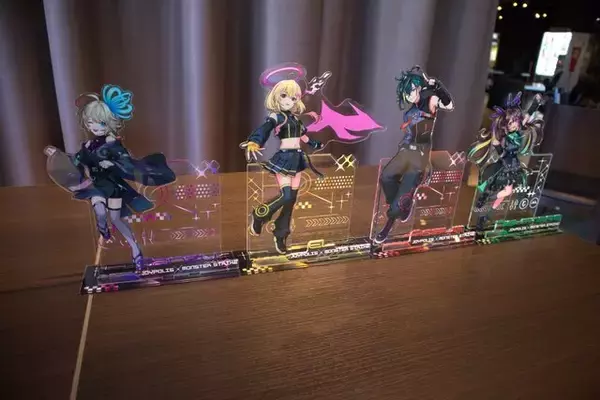 「お台場がストライカーの聖地に！コラボグッズ盛りだくさんの「ジョイポリス×モンスターストライク STRIKER FESTIVAL」レポート」の画像