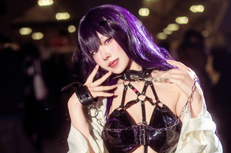 【コスプレ】腰ほっそ！ボンテージ衣装で際立つスタイルを魅せる、香港美女の『NIKKE』ミハラの美貌にやられた【写真7枚】