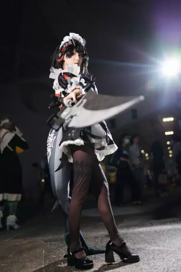 「【コスプレ】黒タイツ&ハイヒールの美脚を披露！台湾美女による『ゼンゼロ』エレン・ジョー【写真8枚】」の画像