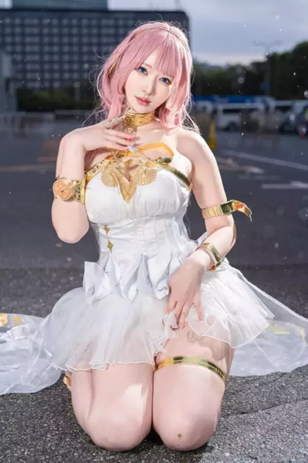 「【コスプレ】ミクにリリエル、エミリアにトワ様が「ニコニコ超会議2025」に勢揃い！天使な美女レイヤー9選【写真42枚】」の画像