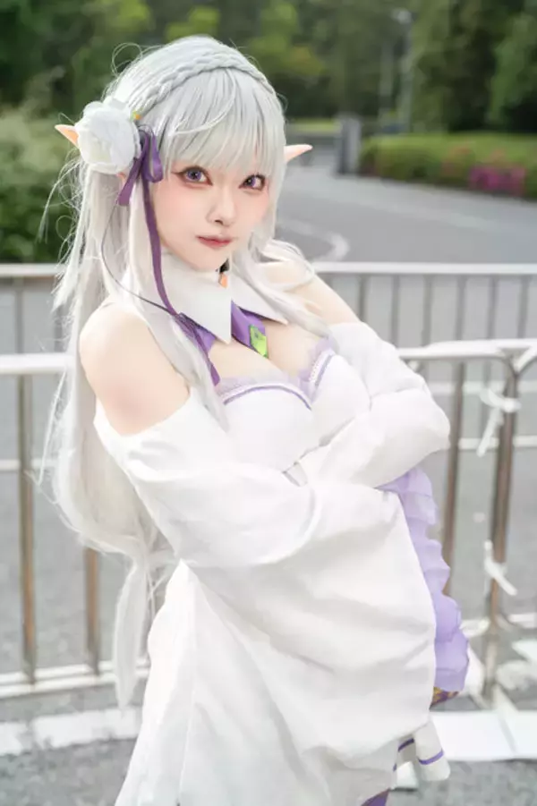 「【コスプレ】ミクにリリエル、エミリアにトワ様が「ニコニコ超会議2025」に勢揃い！天使な美女レイヤー9選【写真42枚】」の画像