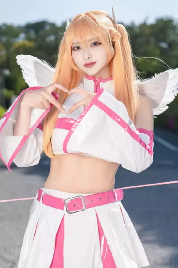 「【コスプレ】ミクにリリエル、エミリアにトワ様が「ニコニコ超会議2025」に勢揃い！天使な美女レイヤー9選【写真42枚】」の画像