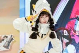 【コスプレ】スラリと伸びたニーハイ×美脚が可愛いポーズにピッタリ！『NIKKE』チャイムが実写版クオリティーだった【写真7枚】