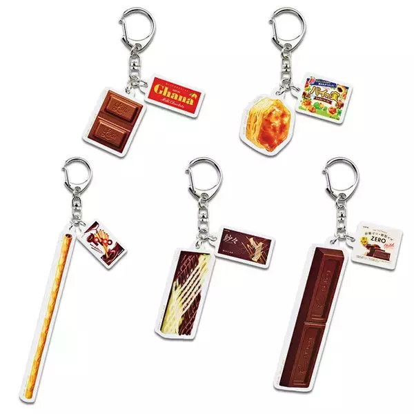 「「一番くじ ロッテ」発売！「ガーナミルク」「コアラのマーチ」の巨大クッションなど、定番お菓子のユニークなグッズが目白押し」の画像