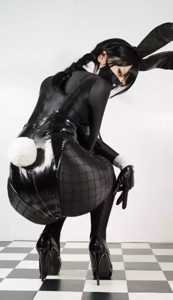 「【コスプレ】ダリフラのゼロツー、エヴァのアスカら魅惑キャラが魅せる！美しいラインを披露した「お尻の日」美女レイヤーまとめ【写真23枚】」の画像