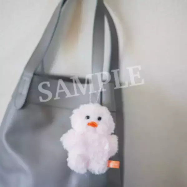 「「ゆるくてかわいい」人気の「mojojojo」初となる“ぬいぐるみチャーム”ムック本が4月30日発売！」の画像