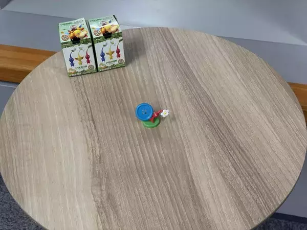 「やっと買えた！『ピクミン』チョコエッグを写真でお届けー前回は即売り切れの再販アイテム、入っていたのは赤ピクミン」の画像