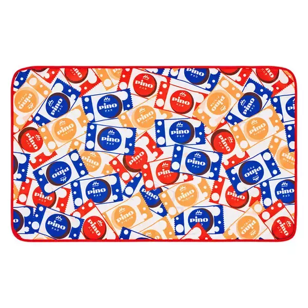 「「一番くじ Pino（ピノ）」が3月6日より再販！A賞は本物みたいにフタを開けられる、アイスのパッケージを再現した巨大クッション」の画像