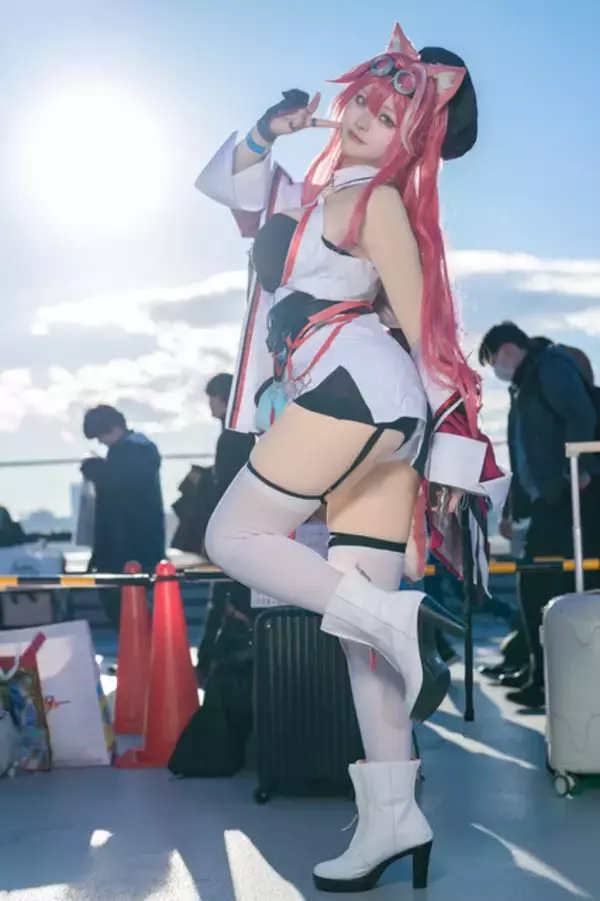 「【コスプレ】「星街すいせい」から「物語シリーズ」まで、Vもアニメも人気キャラ勢揃い！2024年冬コミケの美女レイヤーをプレイバック」の画像