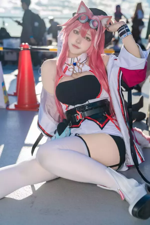 「【コスプレ】「星街すいせい」から「物語シリーズ」まで、Vもアニメも人気キャラ勢揃い！2024年冬コミケの美女レイヤーをプレイバック」の画像