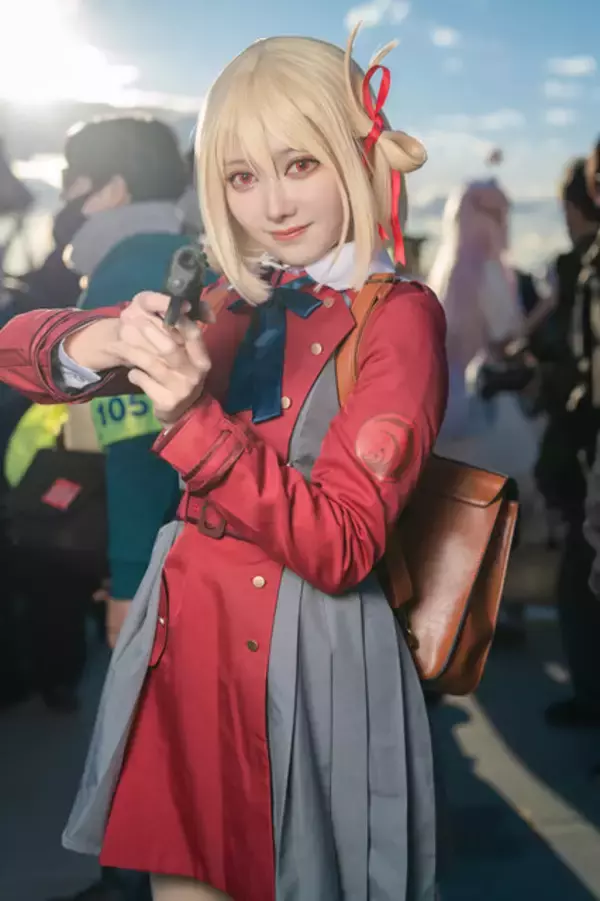 「【コスプレ】「星街すいせい」から「物語シリーズ」まで、Vもアニメも人気キャラ勢揃い！2024年冬コミケの美女レイヤーをプレイバック」の画像