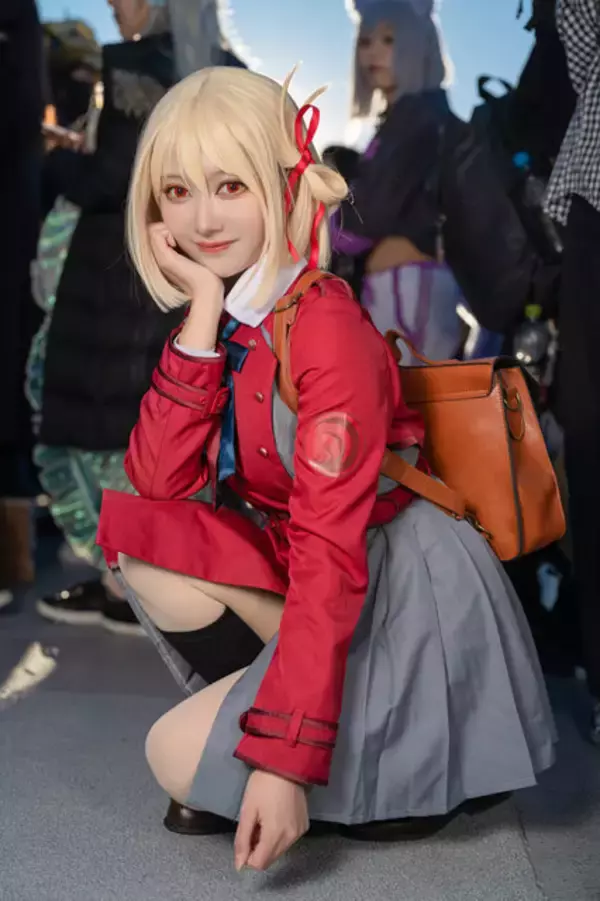 「【コスプレ】「星街すいせい」から「物語シリーズ」まで、Vもアニメも人気キャラ勢揃い！2024年冬コミケの美女レイヤーをプレイバック」の画像