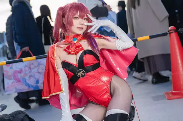 「【コスプレ】「星街すいせい」から「物語シリーズ」まで、Vもアニメも人気キャラ勢揃い！2024年冬コミケの美女レイヤーをプレイバック」の画像