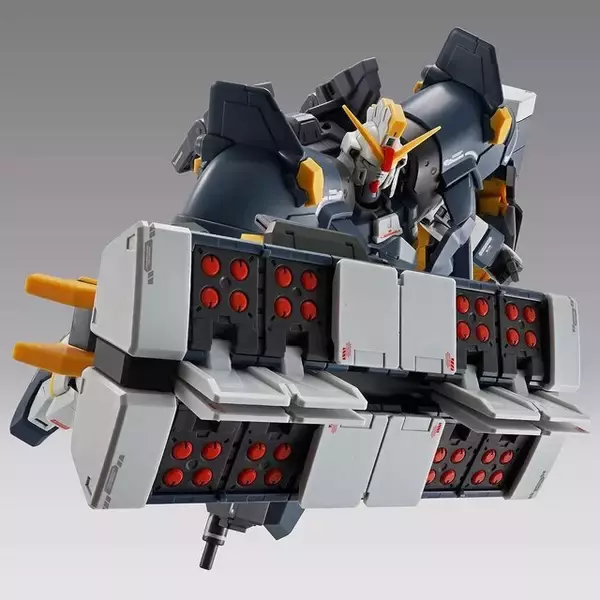 「「ガンダムサンドロックEW」がアーマディロリザード装備でMGガンプラ化！ミサイルポッドはハッチが可動し、弾頭も成形色で再現」の画像