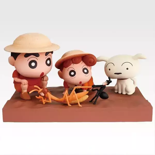 「「クレヨンしんちゃん」新作一番くじの全ラインナップ公開！ED「ありの歌」のジオラマフィギュアや、ひろしの名刺型ビッグタオルがユニーク」の画像