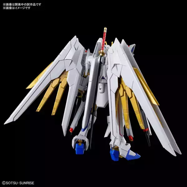 「劇場版『ガンダムSEED』より新作ガンプラ「マイティーストライクフリーダムガンダム」発表！実剣装備の二刀流がカッコよすぎ」の画像