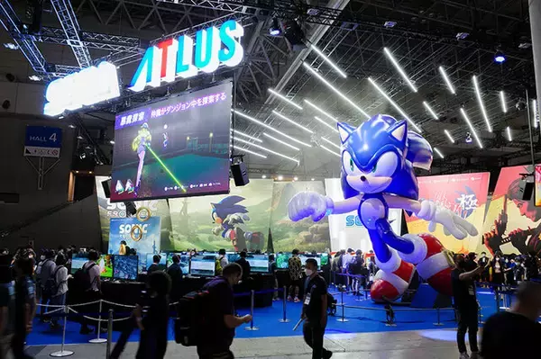 「「東京ゲームショウ（TGS 2022）」3年ぶりのリアル開催！人気コスプレイヤーと豪華コンパニオンが会場を彩る」の画像