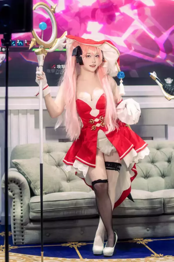 「【コスプレ】キャラ再現度高さに笑顔とパフォーマンスで会場を魅了！『スターセイヴァー』韓国美女レイヤーが素晴らしかった【写真26枚】」の画像