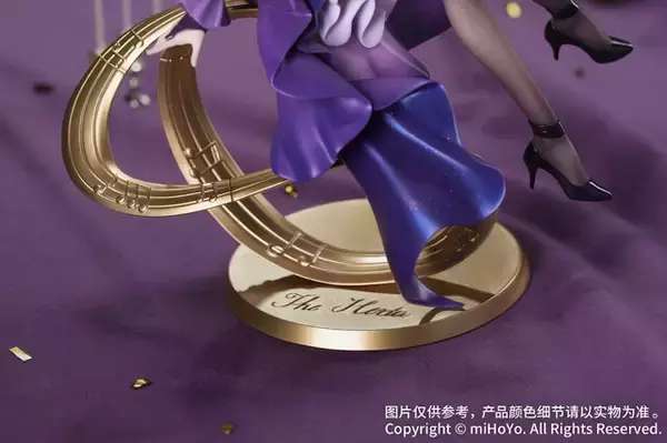 「『崩壊：スターレイル』から「マダム・ヘルタ」がフィギュア化！メタリック塗装の台座は楽譜をかたどったレリーフ仕様」の画像