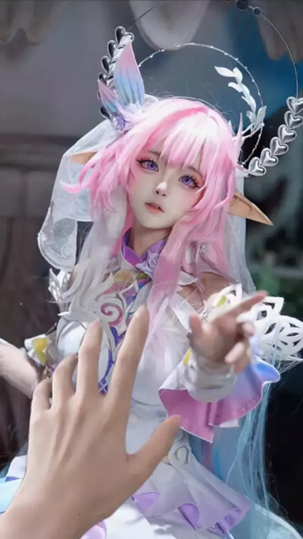 「【コスプレ】美しすぎて二度見不可避！「何十回も撮り直す」総フォロワー1100万超の中国人気レイヤー・小柔SeeUが貫く究極の美学【写真38枚】」の画像