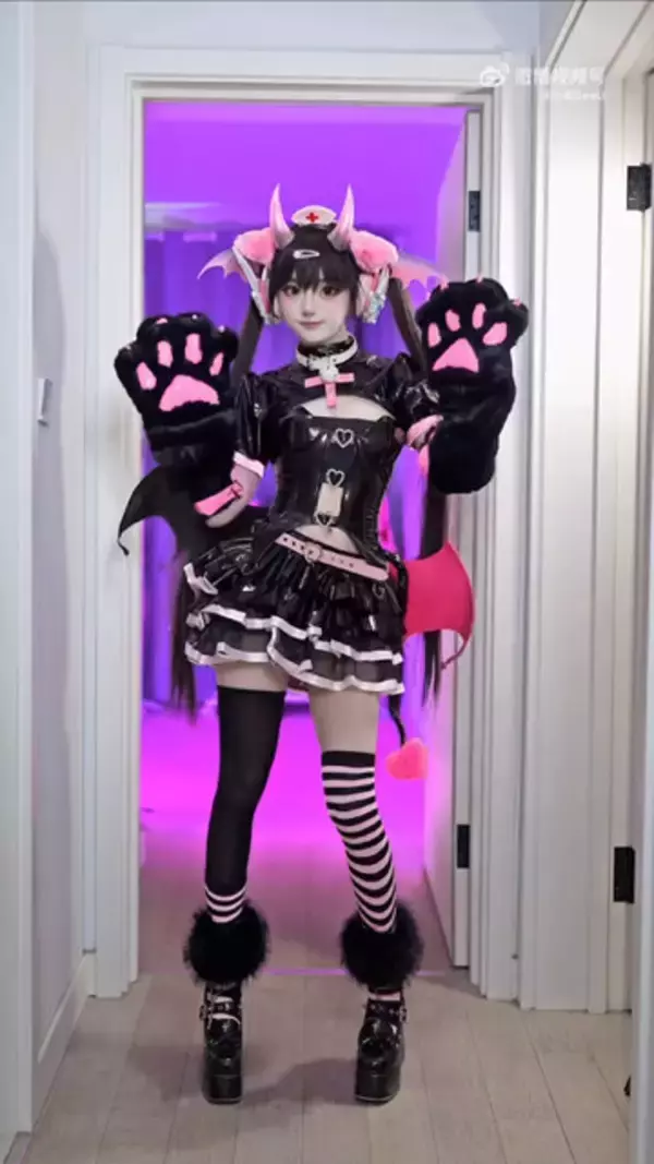 「【コスプレ】美しすぎて二度見不可避！「何十回も撮り直す」総フォロワー1100万超の中国人気レイヤー・小柔SeeUが貫く究極の美学【写真38枚】」の画像