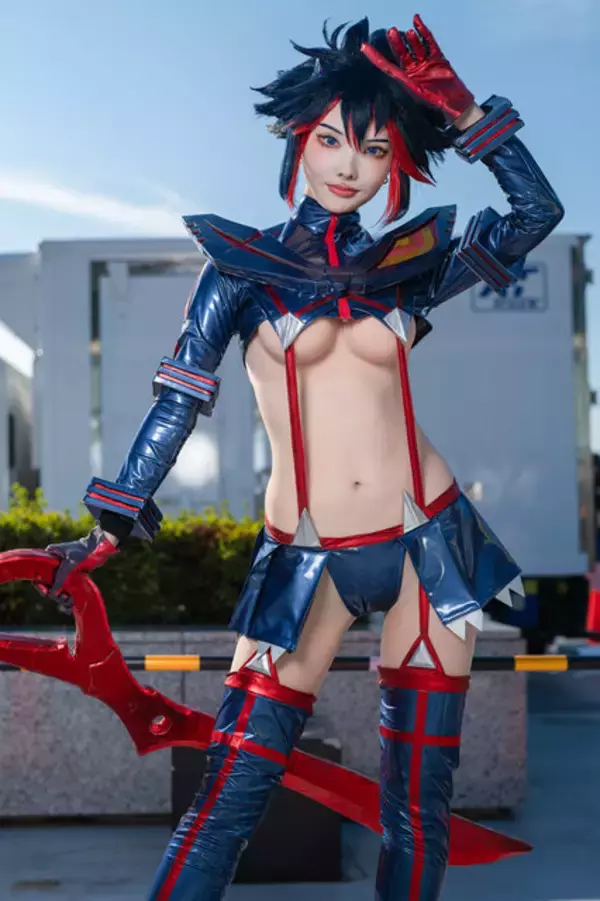 「【コスプレ】美しいボディラインにドキドキ！？「キルラキル」神衣鮮血を纏った美女レイヤーが秀逸なポージングで魅せる【写真8枚】」の画像