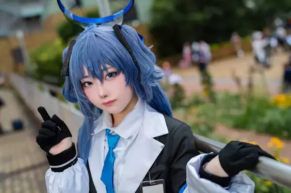 コスプレ】クールな『ブルアカ』ユウカが可愛い！注目レイヤー・えび 
