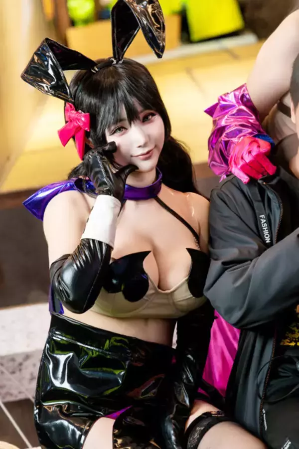 「【コスプレ】韓国美女による黒バニーガールが、異次元の美ボディ！まるで等身大フィギュアな再現度【写真10枚】」の画像