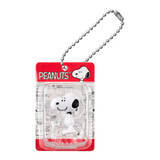 「「スヌーピー」がブリスターパッケージ入りでミニチュアチャーム化！チャーリー、オラフなど仲間たちも揃えた全6種類」の画像1