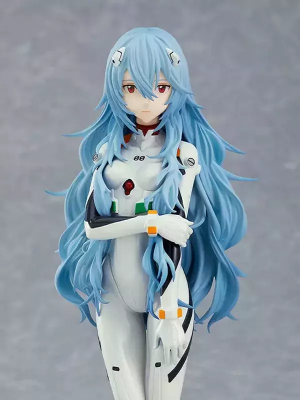 「「エヴァ新劇場版」ロングヘアな綾波レイのフィギュアが再販！全身を包むボリュームたっぷりの髪型に注目」の画像