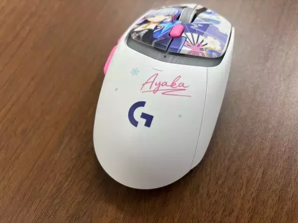 「Logicoolの『原神』コラボマウス実物をチェック！神里綾華が大きく描かれた特別モデルは、思わず「ファンの心をわかってるなぁ！」と唸る逸品【フォトレポ】」の画像