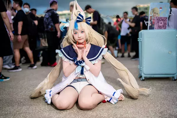 「【コスプレ】ムッチムチな太ももと愛らしい表情にグッときた！インドネシア美女による「サバ・サメコ」の夏衣装がキュートすぎる【写真8枚】」の画像