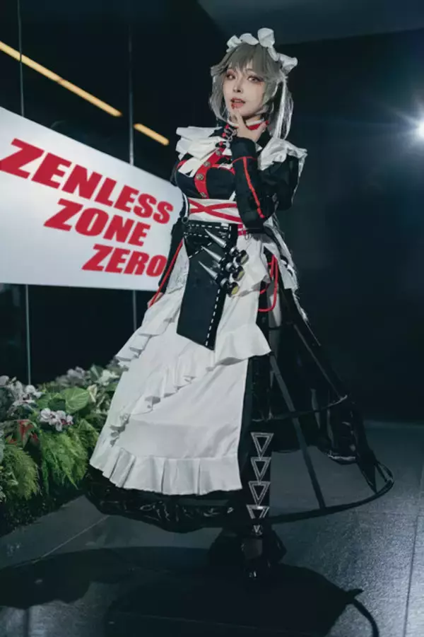 「【コスプレ】『ゼンゼロ』アレクサンドリナから目が離せない！曲線美が豊かな、正しきメイド姿【写真7枚】」の画像