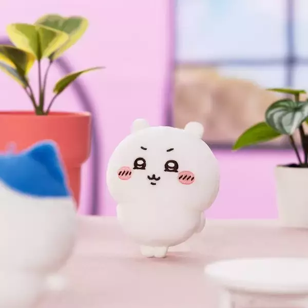 「うさぎ、“オタ活”に目覚める！？「ちいかわ」推しを応援したり、目薬でスッキリしたり…表情が面白い新作マスコット【UPDATE】」の画像