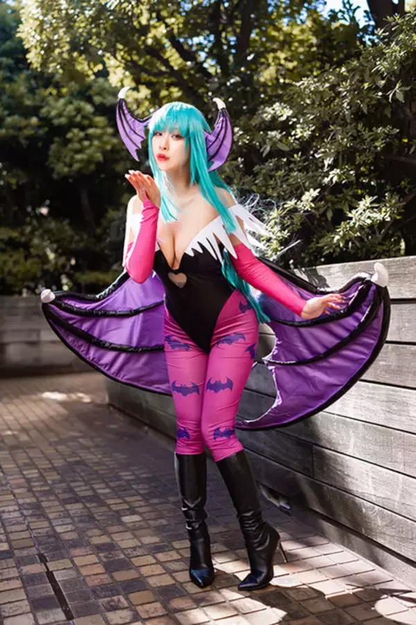 「日本最大級コスプレイベント「池ハロ2022」開幕！モリガンやD.Va、甘雨、マシュなど人気キャラ勢揃い【写真27枚】」の画像
