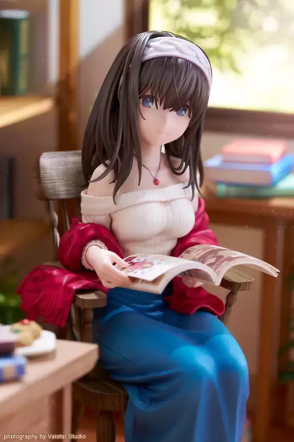 デレマス』より、大胆なオフショルダーニットを着た「鷺沢文香」が立体 