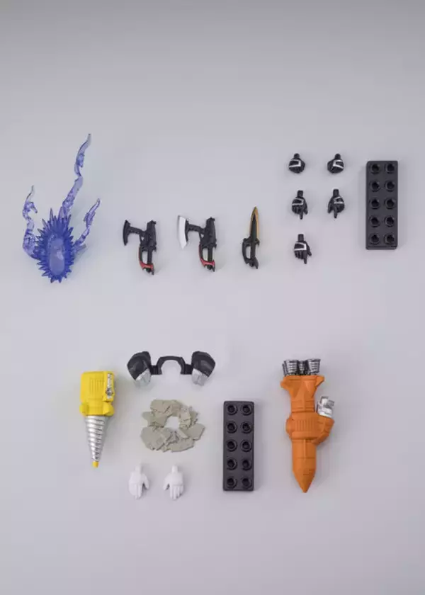 「食玩「掌動EXCEED 仮面ライダー2」でカブト、ガタックたちが可動フィギュアに！「おばあちゃんが言っていた…」やライダーキックもバッチリ」の画像