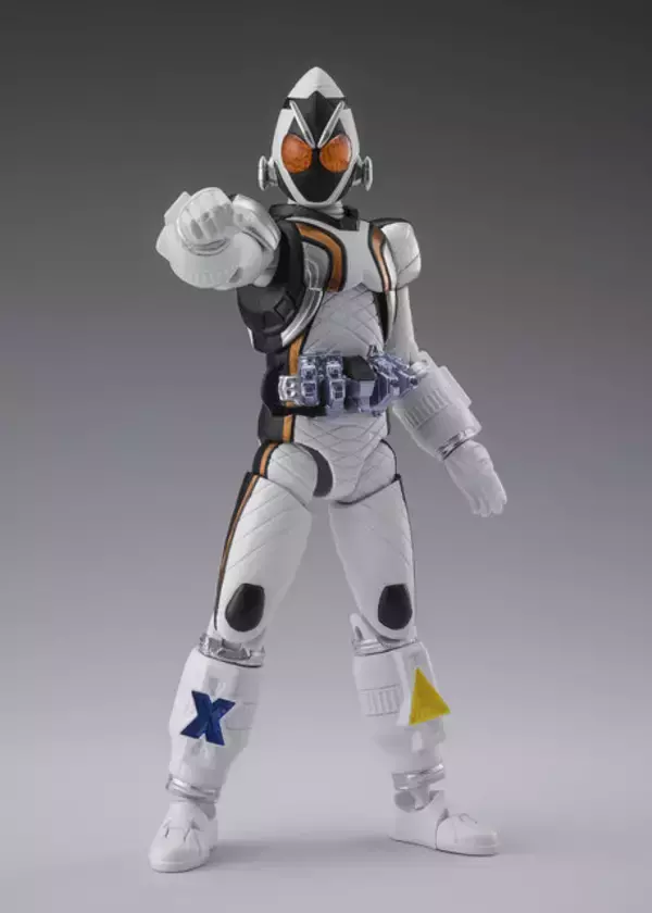 「食玩「掌動EXCEED 仮面ライダー2」でカブト、ガタックたちが可動フィギュアに！「おばあちゃんが言っていた…」やライダーキックもバッチリ」の画像